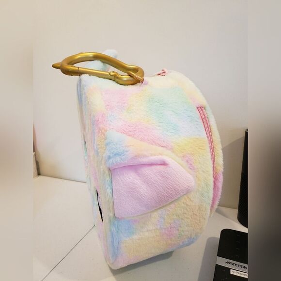 Nah Nah Nah Pastel Plush Case - Picture 4 of 4